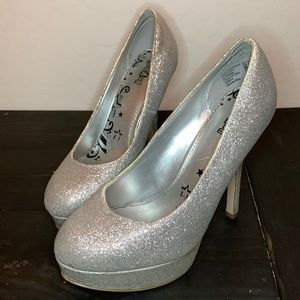 Brash 5” Silver Glitter Heels